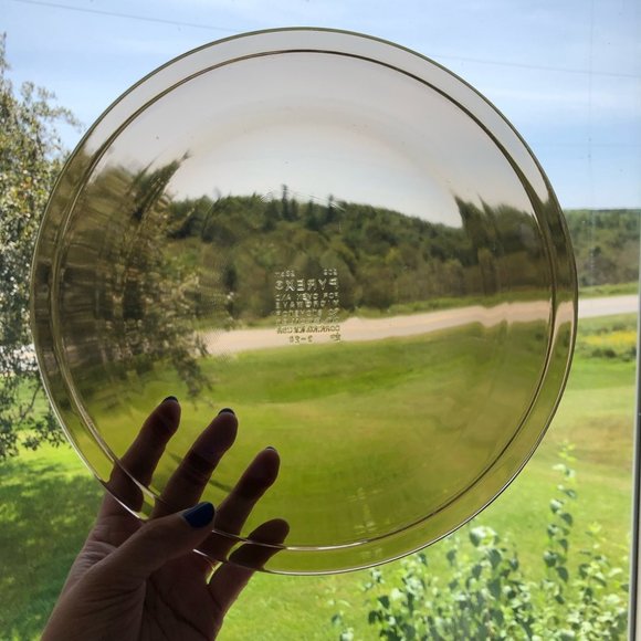 Pyrex 209 Brown Tinted Glass Pie Pan Plate 9” - Picture 7 of 7